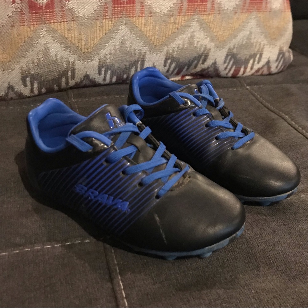 Brava kids Soccer Cleats